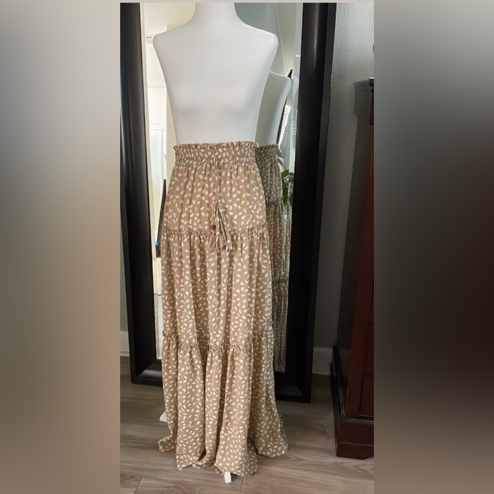 Tan/Cream Maxi Skirt